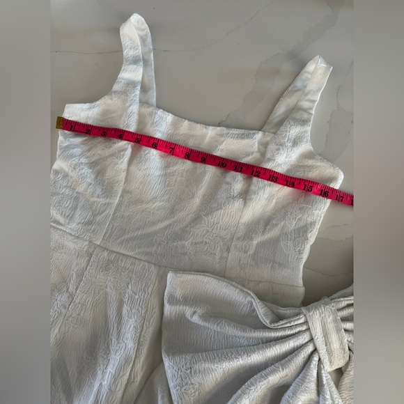 NWOT | Lulus | Exceptional Vision White Jacquard Removable Bow Jumpsuit | Sz M - Picture 10 of 10
